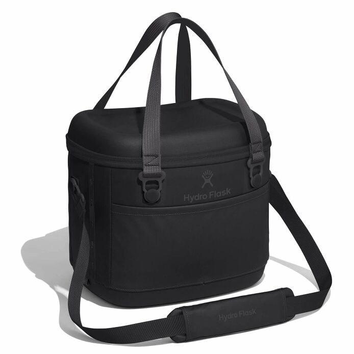 game-day-bundle-k9 12pco001-carryout-cooler-15l-black-angled_1_1.jpg