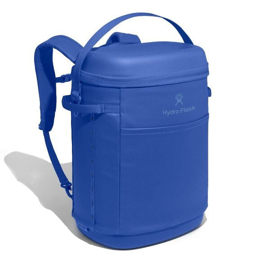 carryouttm-backpack-22-l-a0 18pco382_carryout_backpack_22l_capri_blue_angled_1.jpg