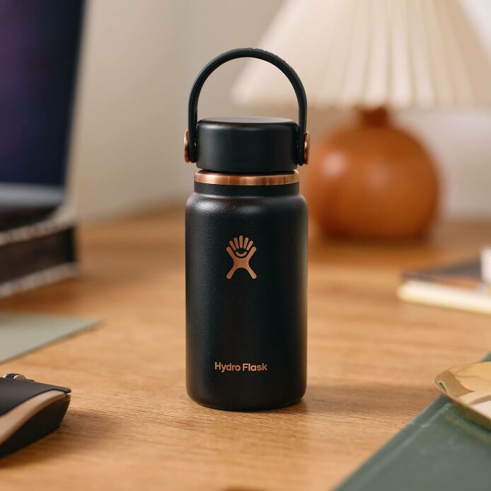 arc-collection-micro-hydro-200-ml-n1 black_-_lifestyle_1.jpeg