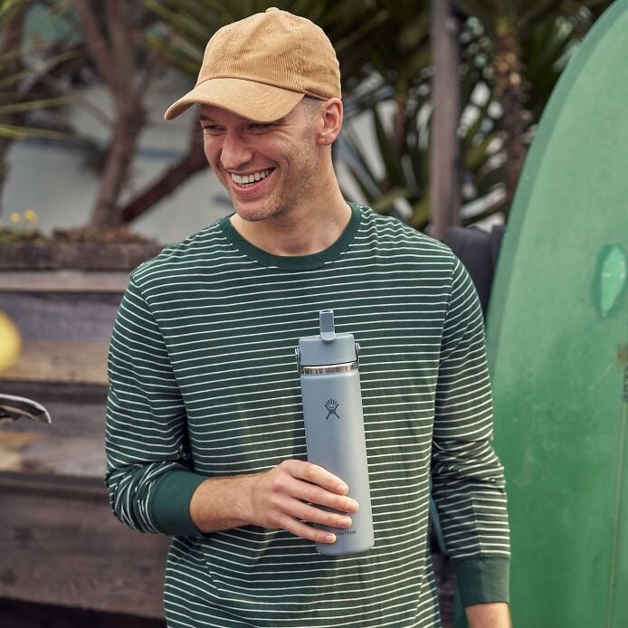 24-oz-wide-mouth-with-flex-straw-cap-o0 hf_s26_mcinnis_0232_13.jpg