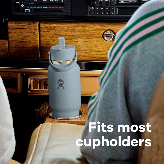 32-oz-travel-bottle-with-flex-straw-cap-t1 hf_s26_wtcfs_apdp_06_8.jpg