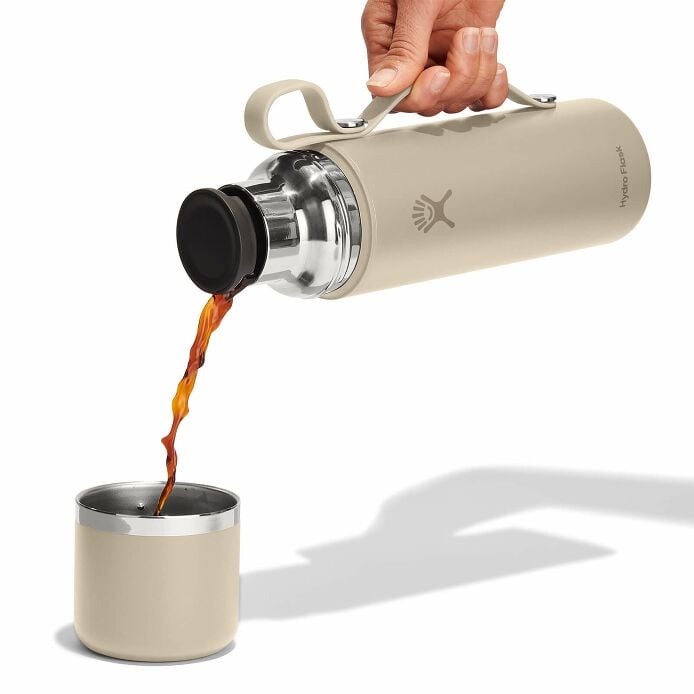 28-oz-hot-flask-and-cup-j2 hot-flask-_-cup-oat-pour.jpg