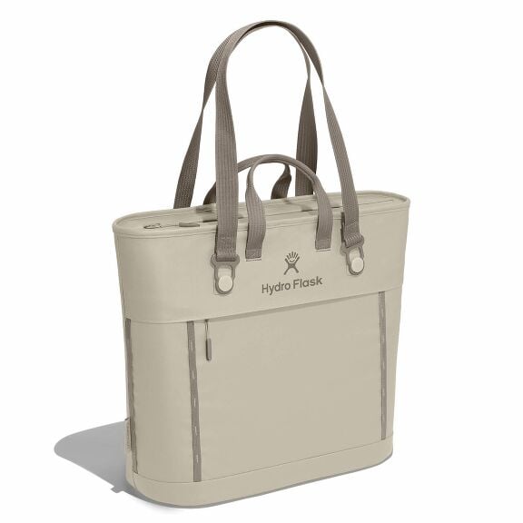 carryouttm-soft-cooler-tote-20-l-h4 midiit114-carryout-tote-20l-oat-angled.jpg